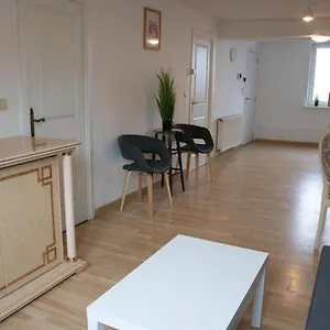 https://west-side-roses-appartement.ostend-hotel.net